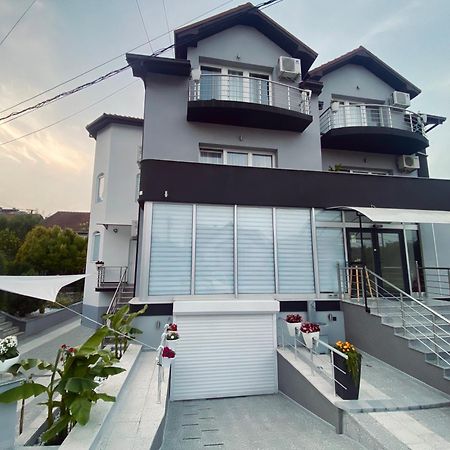 Greenhill Apartments Kumanovo Exterior photo